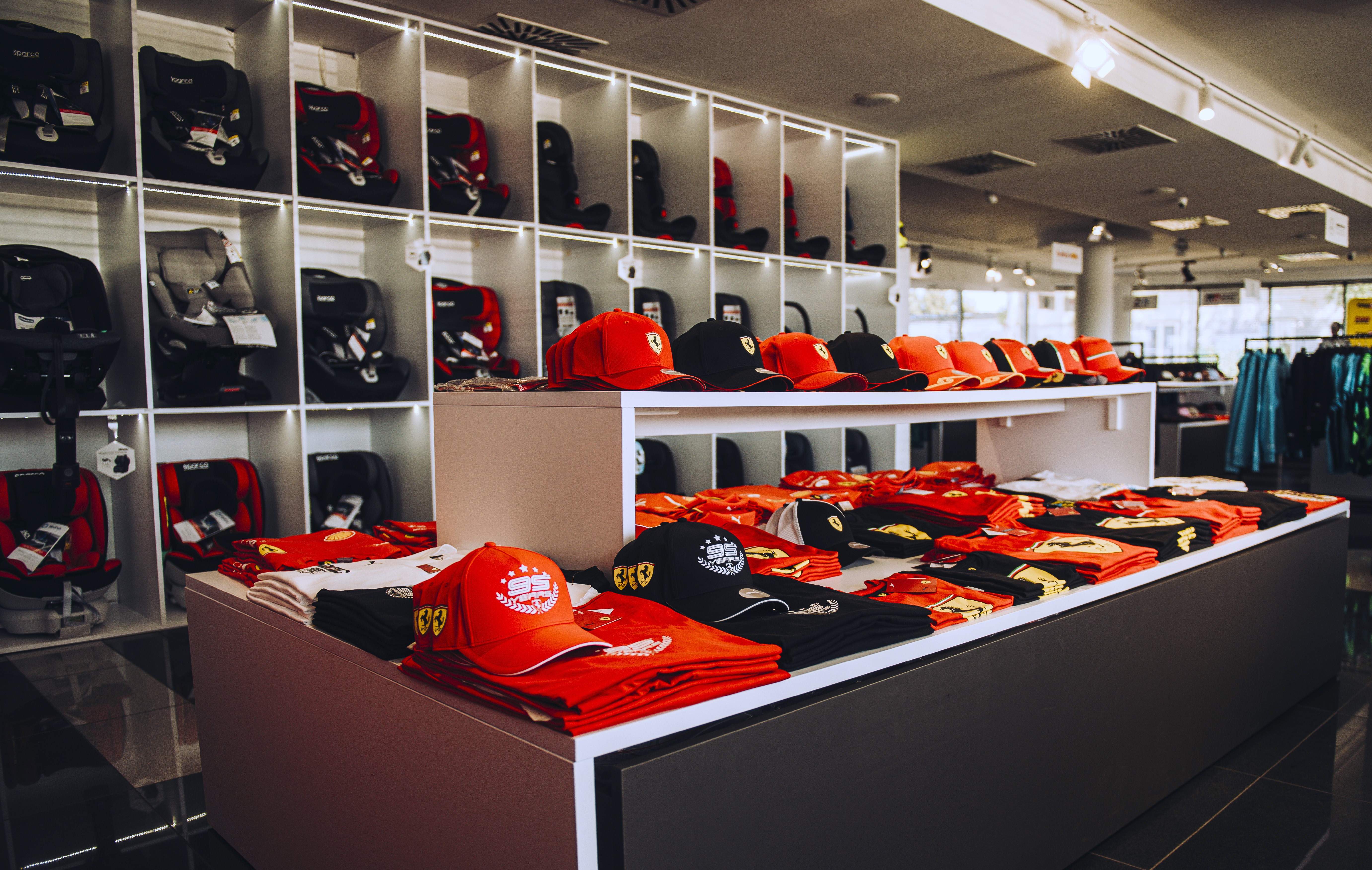 Showroom Top Racing, wyposażenie kierowcy