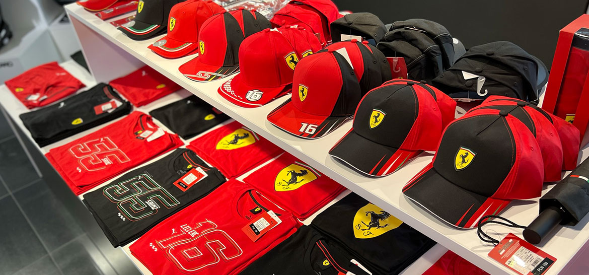 Casquette avec logo - Scuderia Ferrari