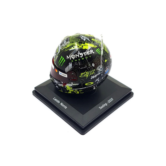 Model 1:5 kask Lando Norris Bahrain Testing McLaren F1 2025