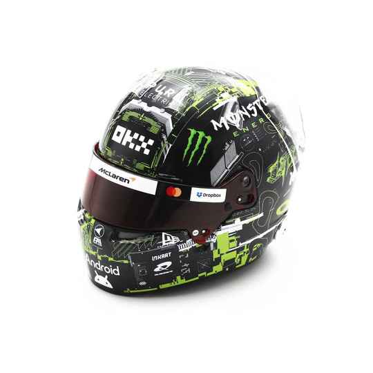 Model 1:5 kask Lando Norris Bahrain Testing McLaren F1 2025