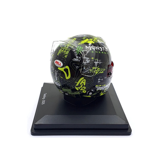 Model 1:5 kask Lando Norris Bahrain Testing McLaren F1 2025