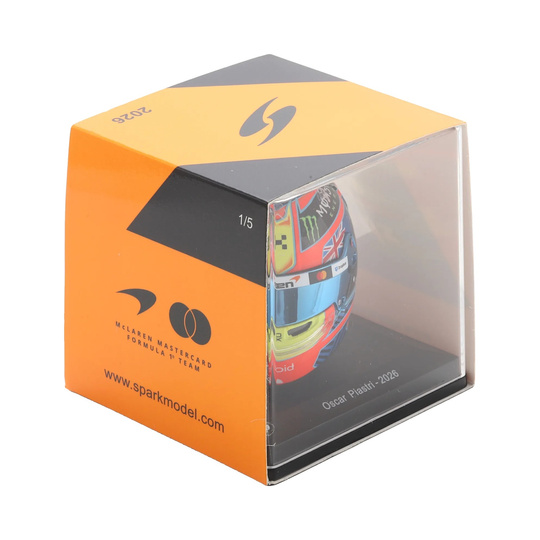 Model kasku 1:5 Oscar Piastri McLaren F1 2026